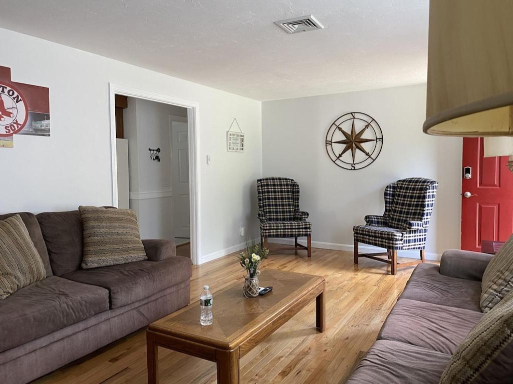 A Cozy Cape House Steps To Restaurants & Beaches ~1.4 Miles Down Scenic Roads Yarmouth Port 外观 照片