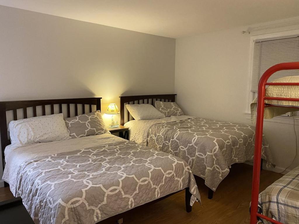 A Cozy Cape House Steps To Restaurants & Beaches ~1.4 Miles Down Scenic Roads Yarmouth Port 外观 照片