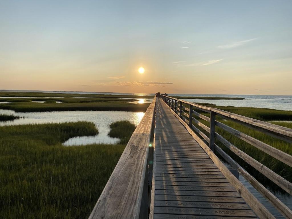 A Cozy Cape House Steps To Restaurants & Beaches ~1.4 Miles Down Scenic Roads Yarmouth Port 外观 照片